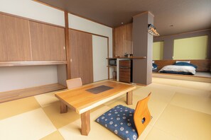 Familienzimmer (Modern Japanese-Style, 202) | Kostenloses WLAN, Bettwäsche