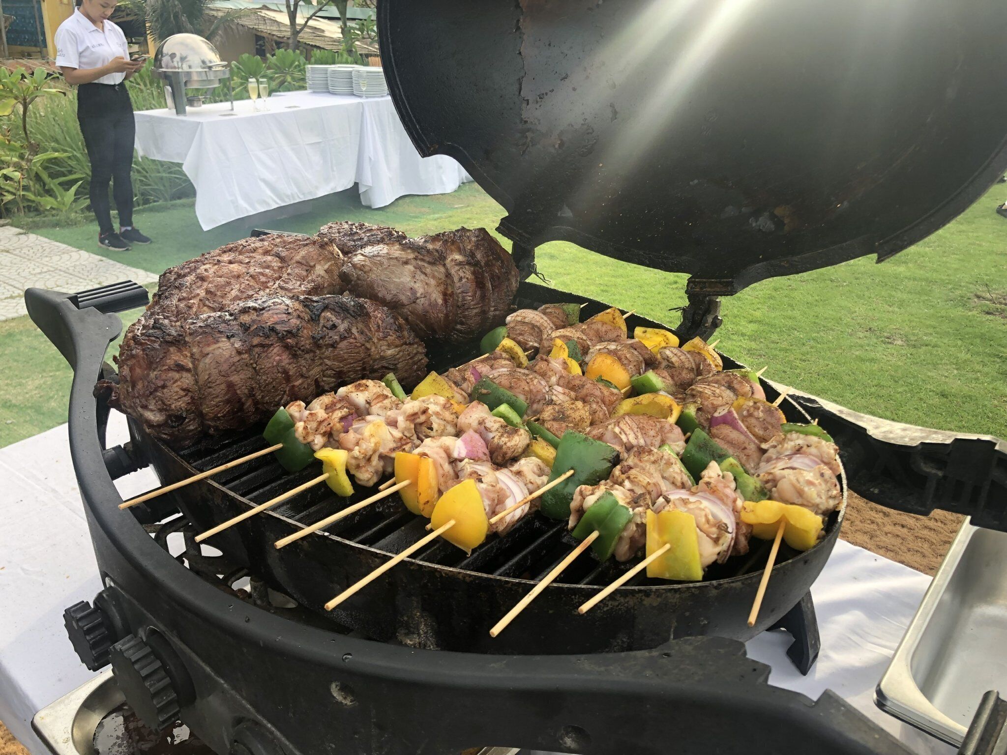 breakfast, lunch, dinner served; local and international cuisine