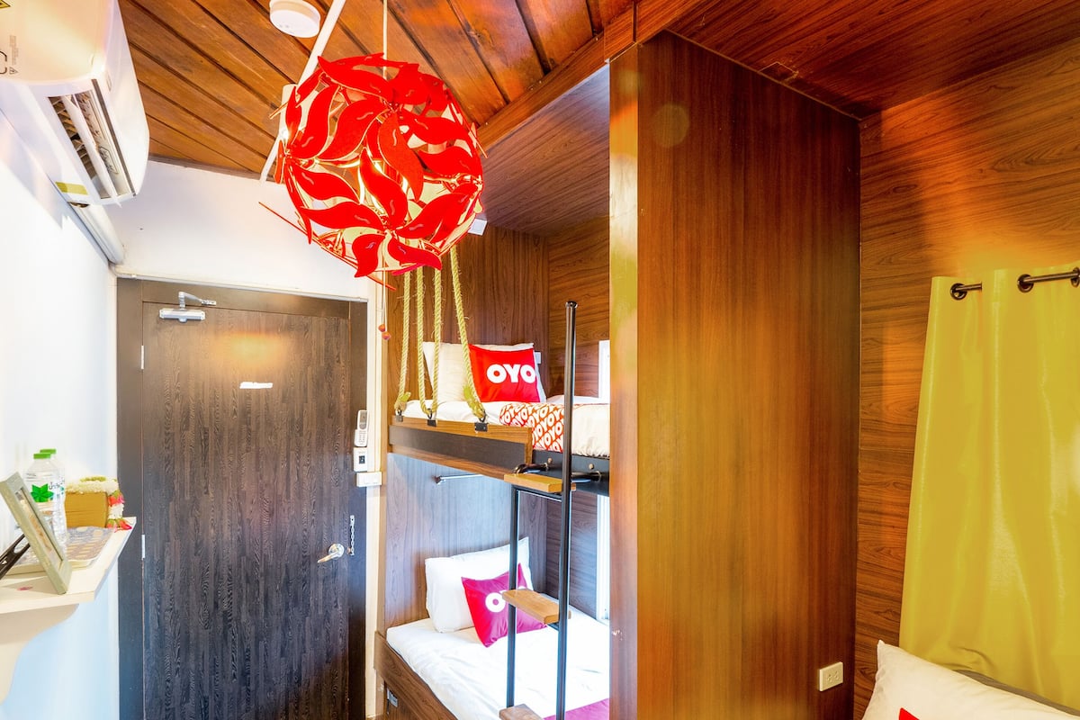 Quarto família, banheiro compartilhado | Wi-Fi de cortesia, roupa de cama