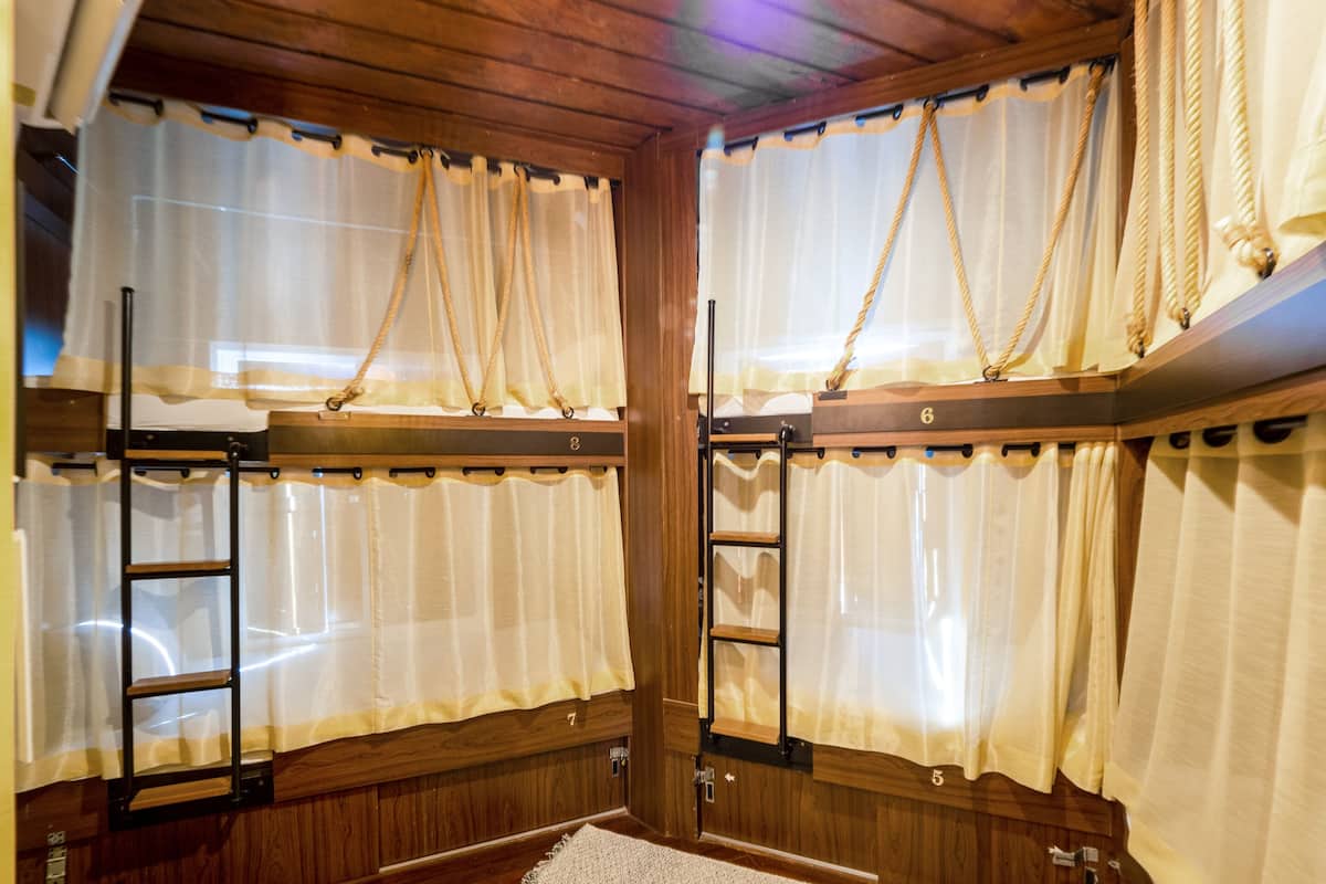 Dormitório compartilhado, em dormitório misto | Wi-Fi de cortesia, roupa de cama