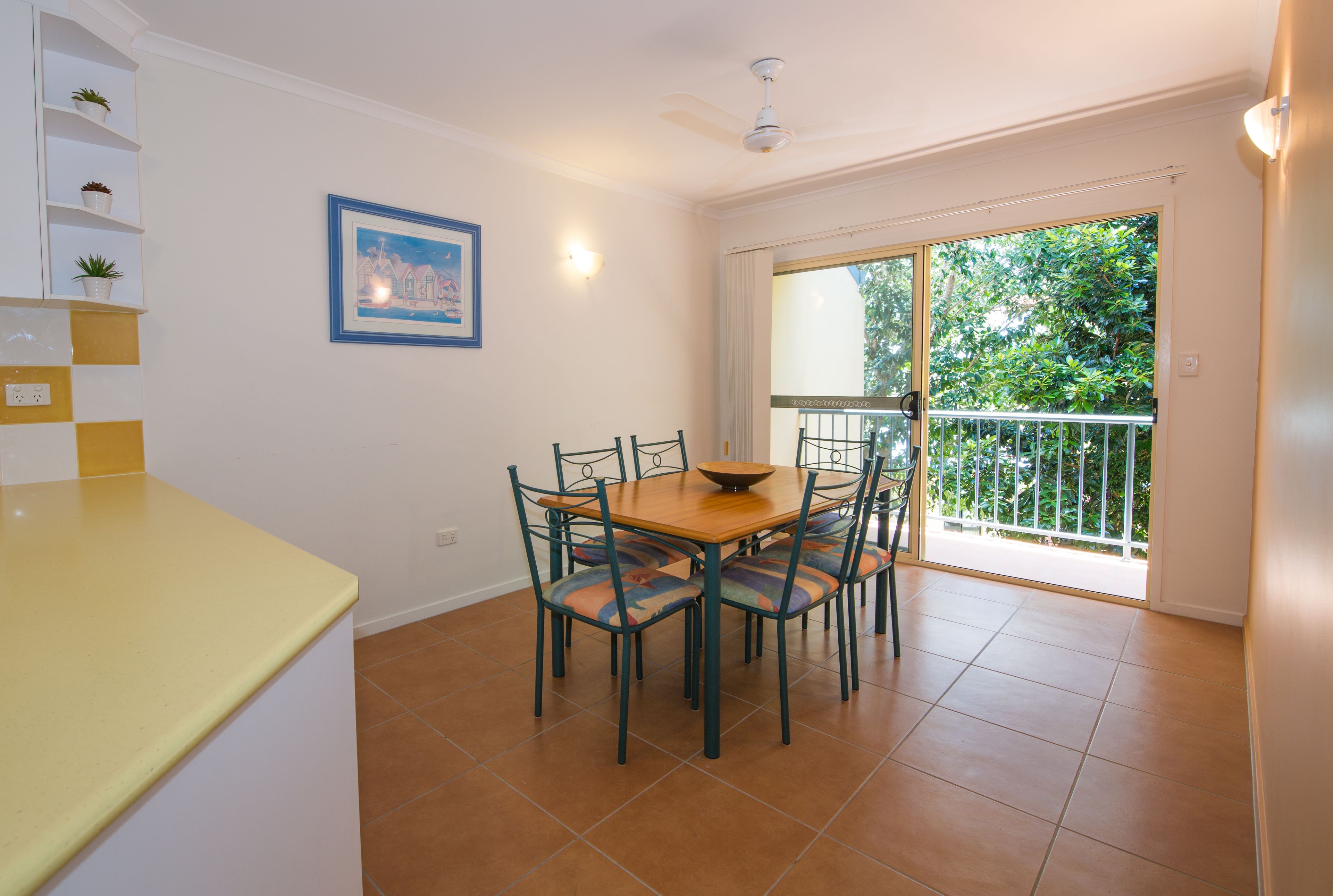 Apartment, 3 Bedrooms | In-room dining