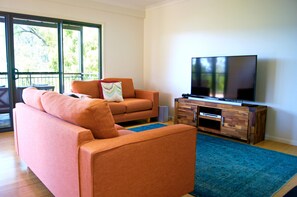 Casa, 4 quartos | Entrada (vista interna)