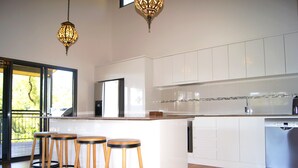 House, 4 Bedrooms | Private kitchenette | Coffee/tea maker, full-sized fridge, microwave, oven - Cumberland House (Airlie Beach)