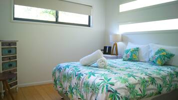 House, 4 Bedrooms | 4 bedrooms, iron/ironing board, free WiFi, bed sheets