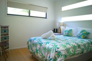 Casa, 4 quartos | 4 quartos, ferros/tábuas de passar roupa, Wi-Fi de cortesia