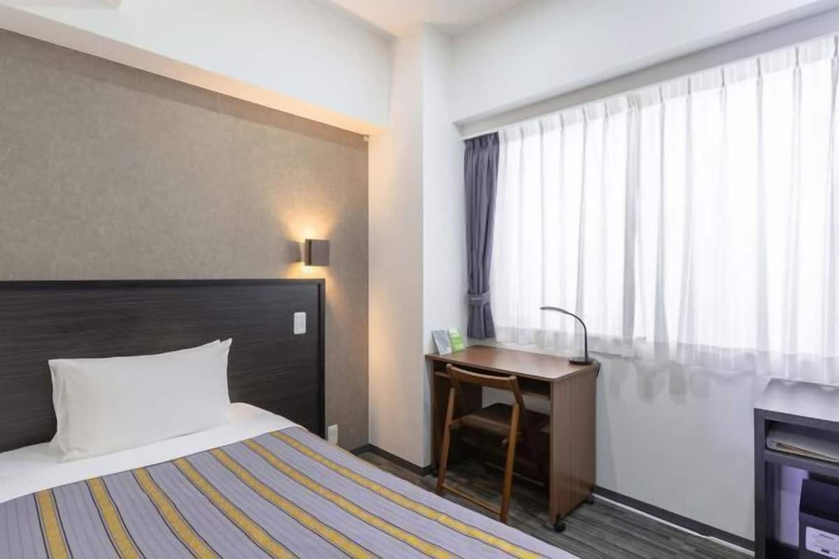 1 phòng ngủ, két bảo mật tại phòng, bàn, phòng cách âm