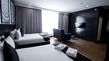 Suite | In-room safe, iron/ironing board, free WiFi, bed sheets