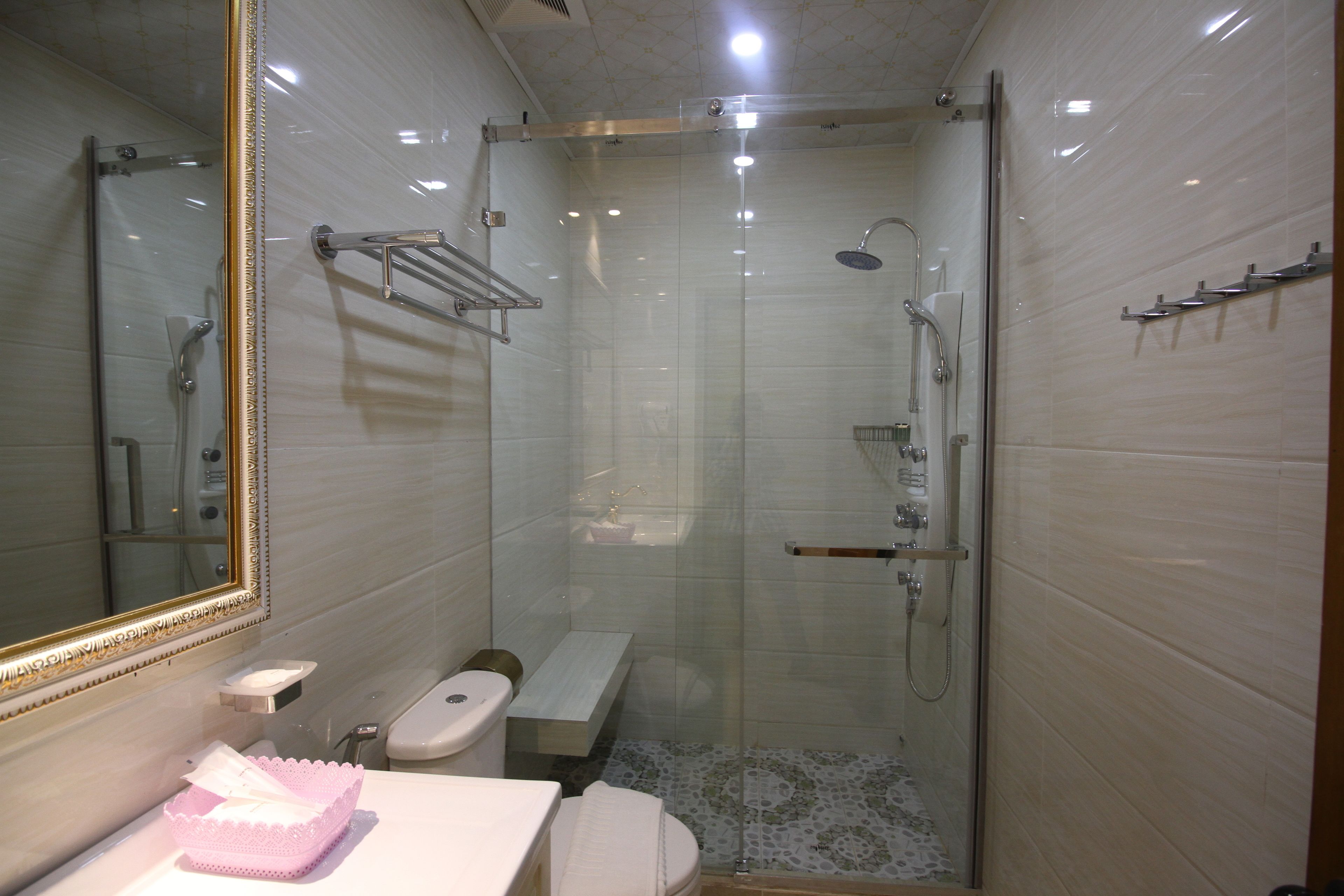 Bathroom shower