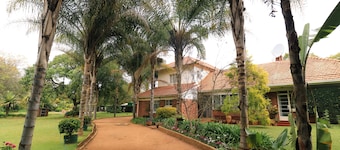 Hillside Manor