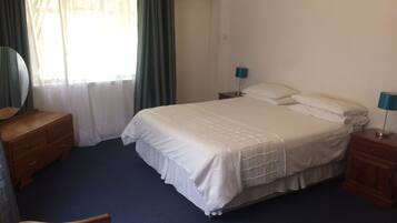 Double Room, Ensuite, Pool View | Premium bedding, desk, blackout drapes, soundproofing