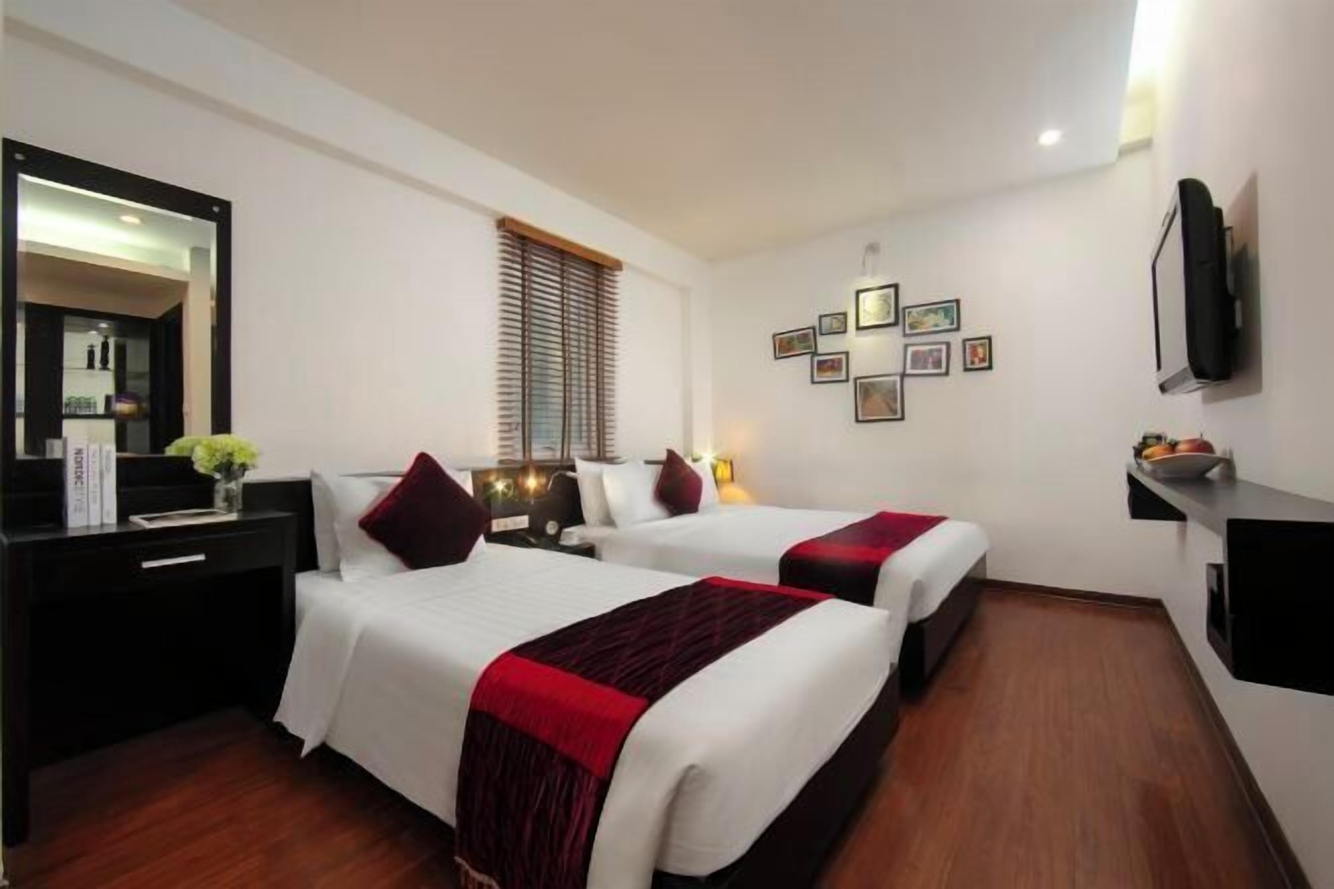 Minibar, in-room safe, individually decorated, desk