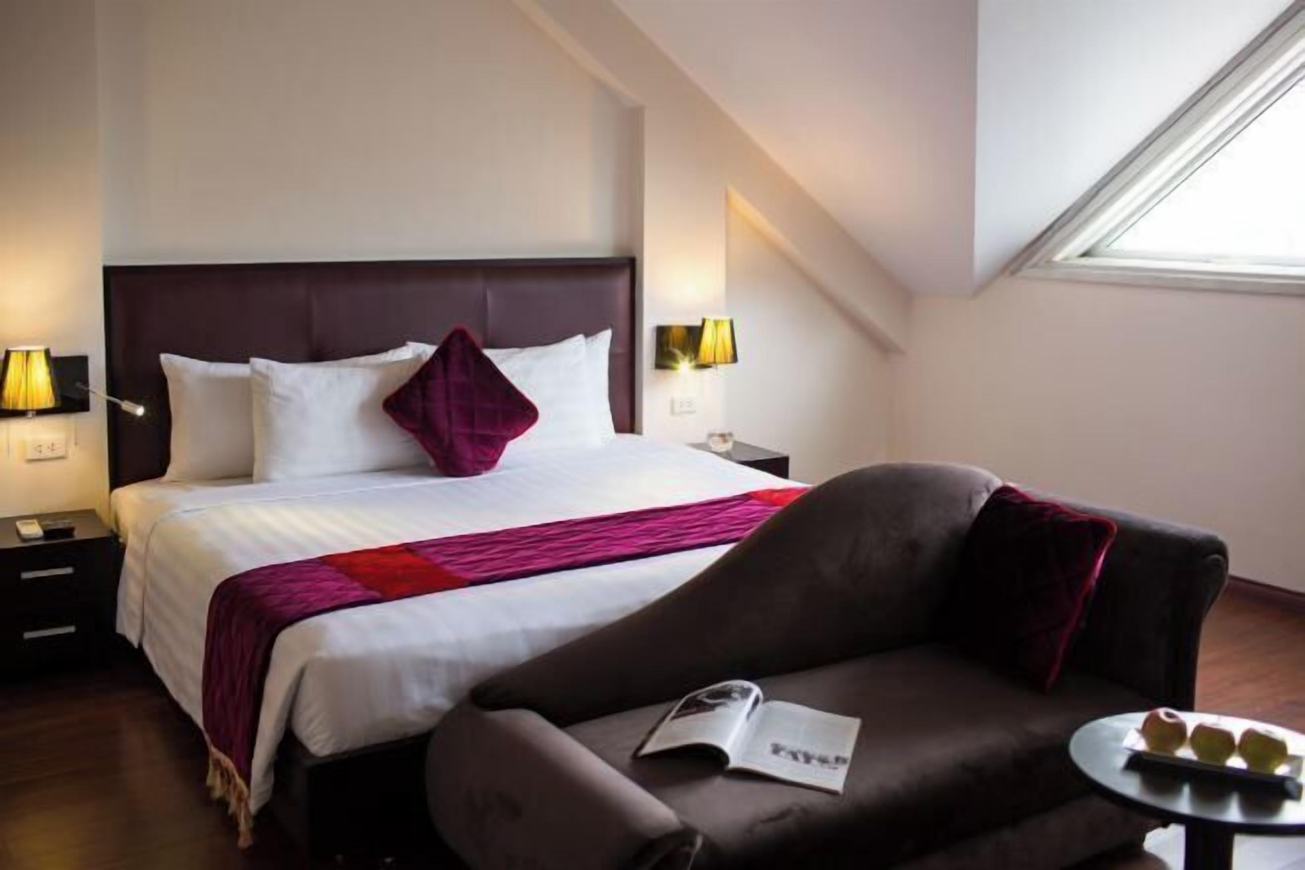 Minibar, in-room safe, individually decorated, desk