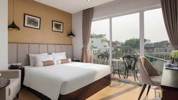 Minibar, coffres-forts dans les chambres, décoration personnalisée