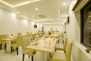 1 bedroom, premium bedding, Select Comfort beds, minibar - Continent Hotel Da Nang (Da Nang)