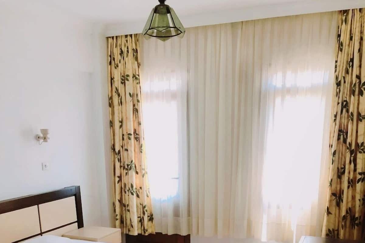 Desk, soundproofing, iron/ironing board, rollaway beds