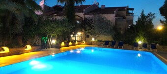 Unlu Hotel