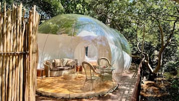 Tenda panoramica, 1 letto king, sull'acqua | Biancheria in cotone egiziano, biancheria da letto di alta qualità