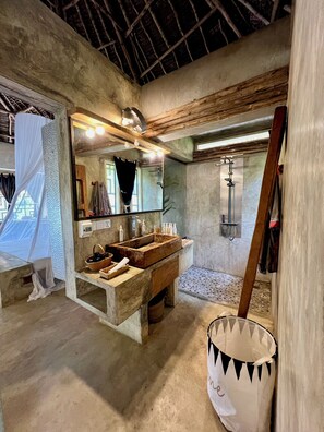 Bathroom - Rock and Sea Resort (Watamu)
