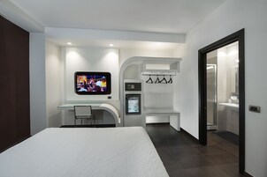 Minibar, in-room safe, desk, blackout drapes