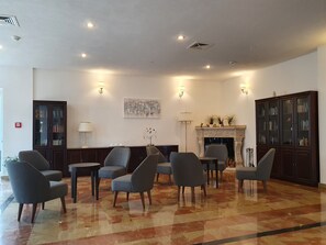 ロビー応接スペース