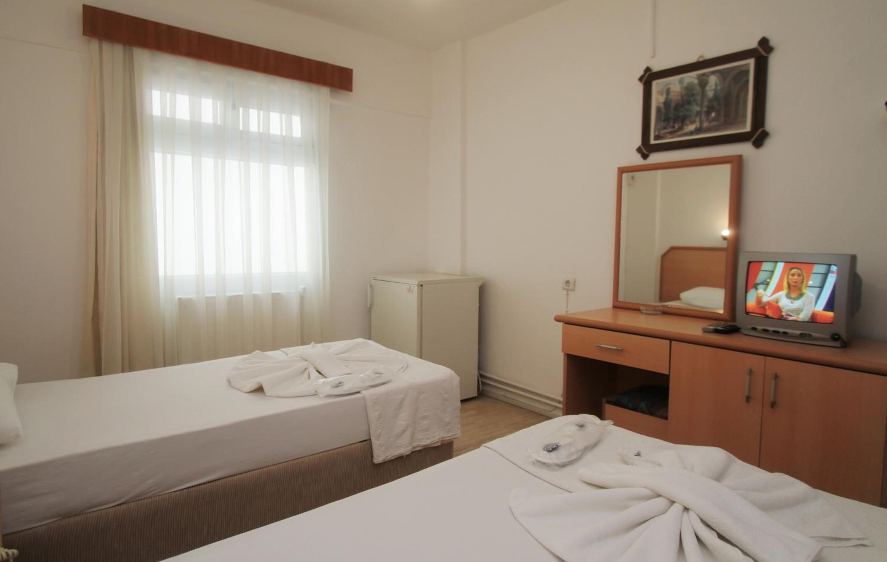 1 bedroom, in-room safe, laptop workspace, rollaway beds