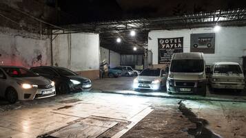 Parcheggio con servizio di ritiro e riconsegna auto gratuito