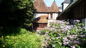 Suite, Ensuite, Garden View (La Pigeonnier) | Exterior