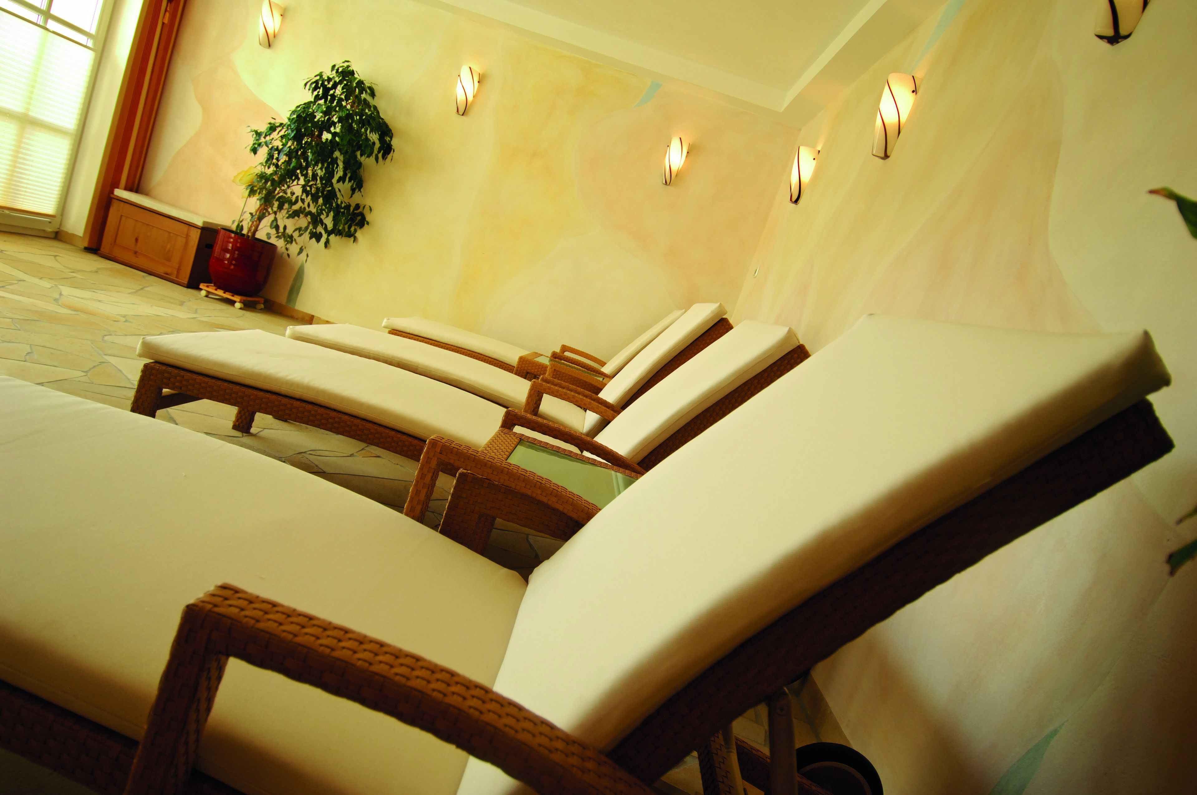 body treatments, facials, 2 treatment rooms