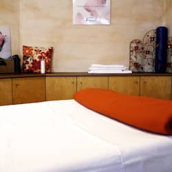 Body treatments, facials, 2 treatment rooms