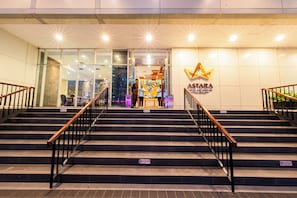 Front of property - Astara Hotel Balikpapan (Balikpapan)