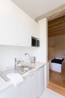 Studio (Twin) | Private kitchen
