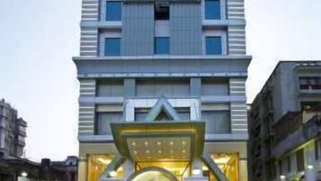 Fachada del alojamiento - Noche