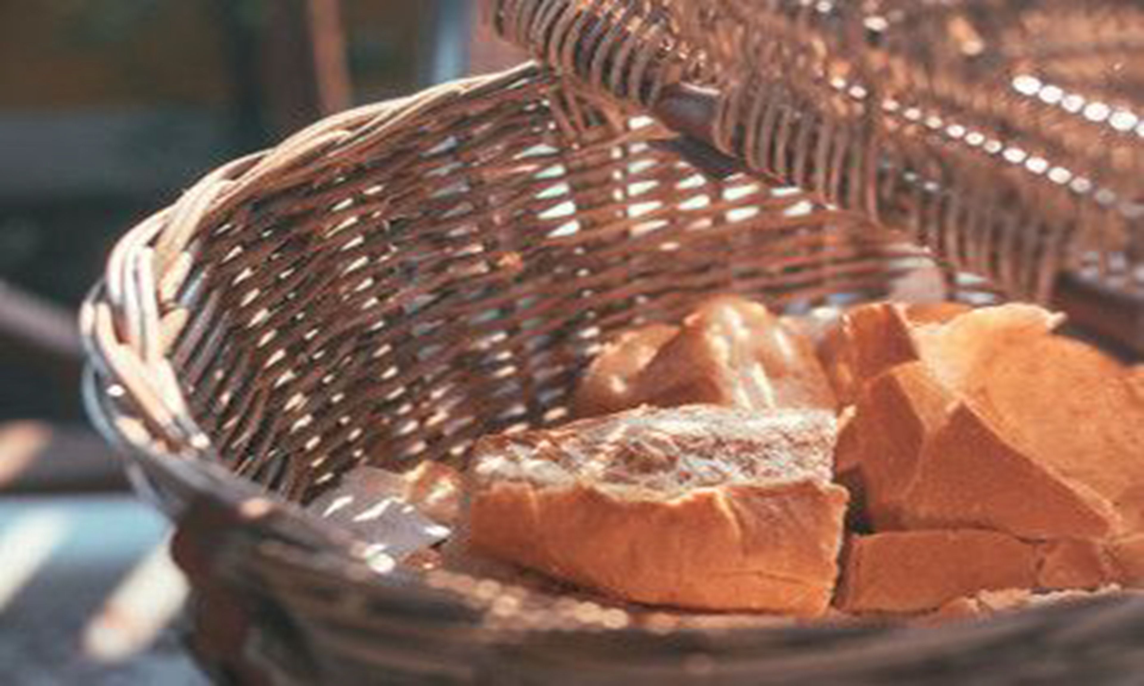 daily cooked-to-order breakfast (usd 5 per person)