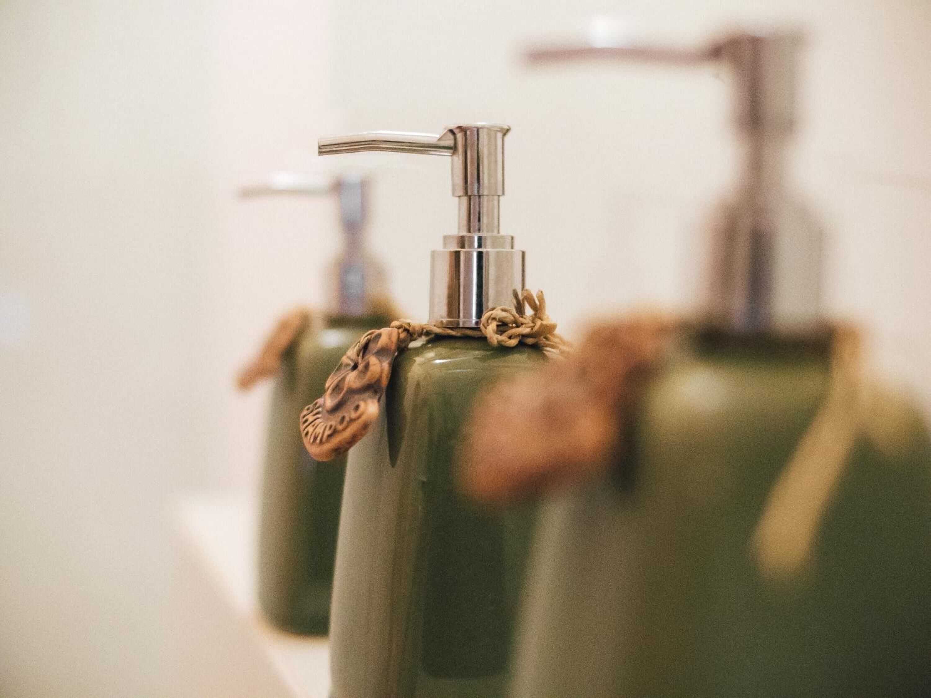 shower, free toiletries, hair dryer, slippers