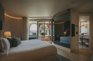 Executive Royal | Seprai katun Mesir, seprai premium, busa memori, dan minibar