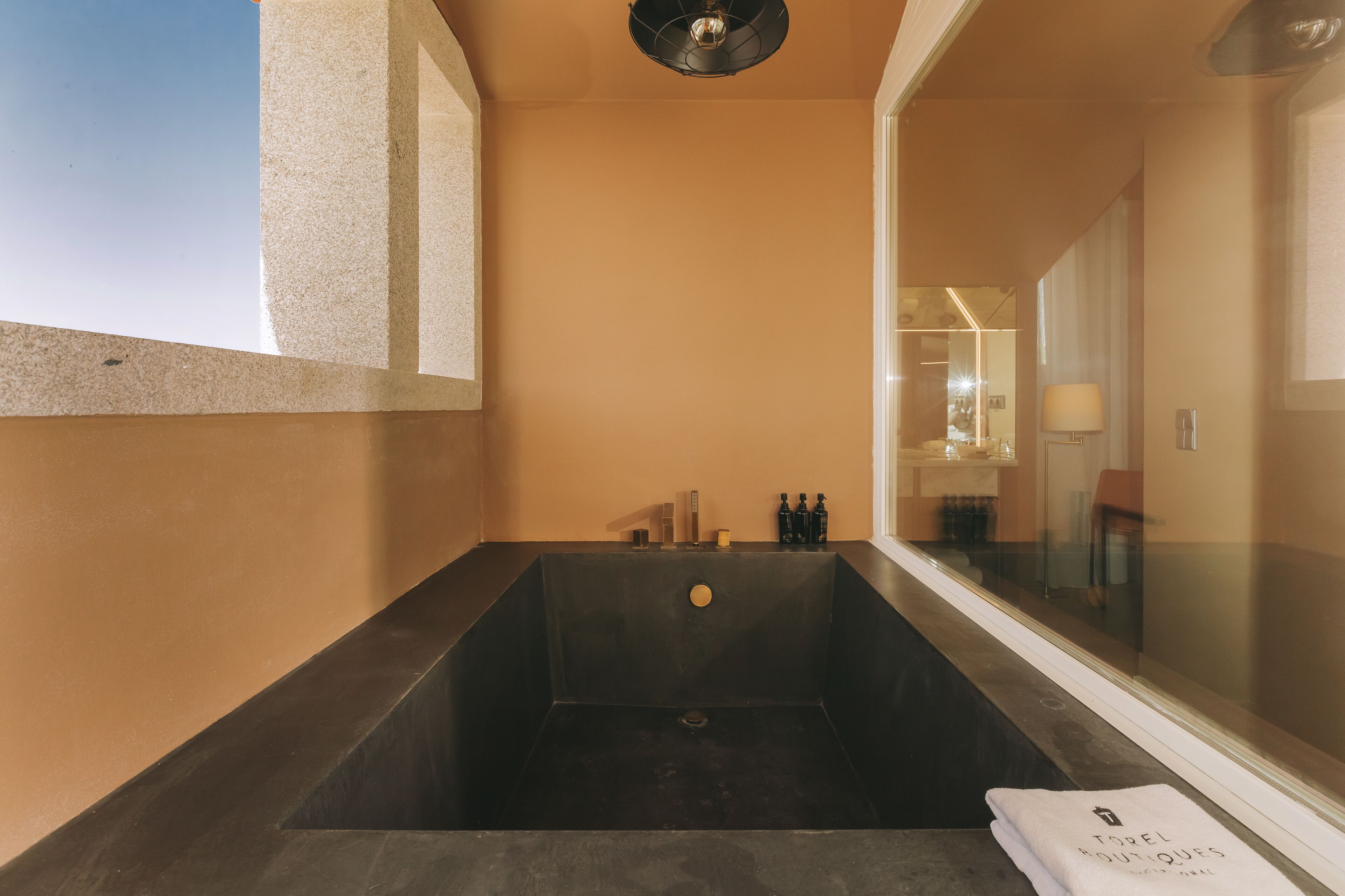 Executive | Private spa tub