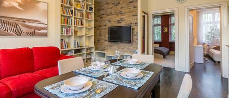 华丽公寓, 2 间卧室, 城市景观 | 客房内用餐