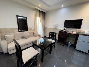 Luxury Suite, Jetted Tub