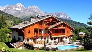 Front of property - Le Cerf Amoureux Chalet Privé & Spa (Sallanches)