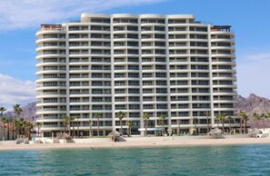 Condo, 2 Bedrooms | Exterior