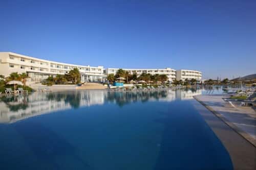 Piscine couverte, piscine extérieure