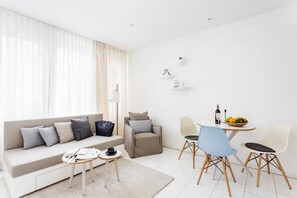 2 Bedroom Apartment Junior | デスク、アイロン / アイロン台、WiFi (無料)、ベッドシーツ