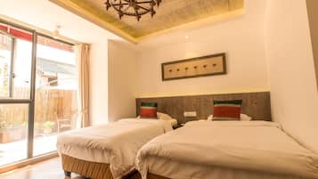 Design Double or Twin Room, 1 Bedroom | Desk, blackout curtains, soundproofing, free WiFi