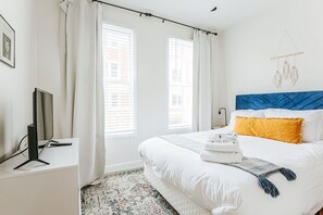 Luxury Room, Ensuite (The Storefront)