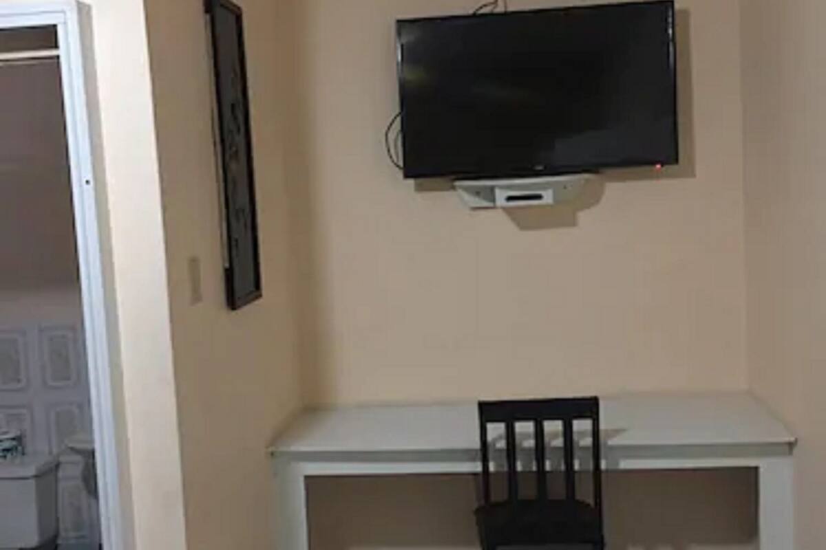 1 bedroom, premium bedding, desk, iron/ironing board