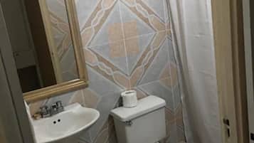 Shower, towels