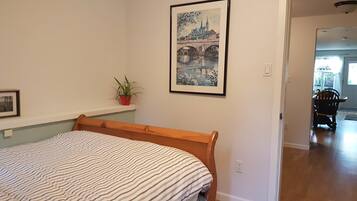 Desk, iron/ironing board, free WiFi