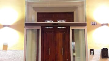 Entrada al alojamiento