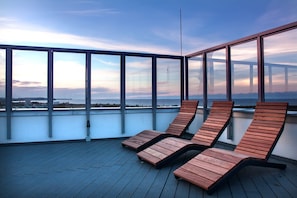 Sun deck