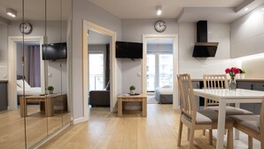 Appartement familial, 2 chambres | Aire de séjour
